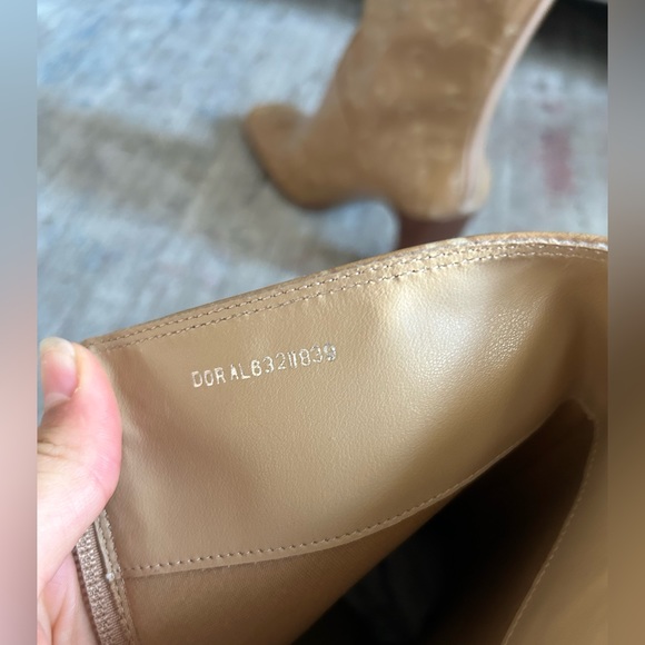 Greenwich Village Floral Boot - Picture 10 of 15